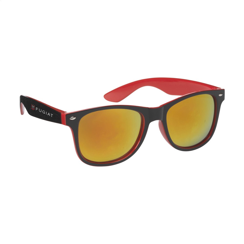rood (± PMS 3517C)